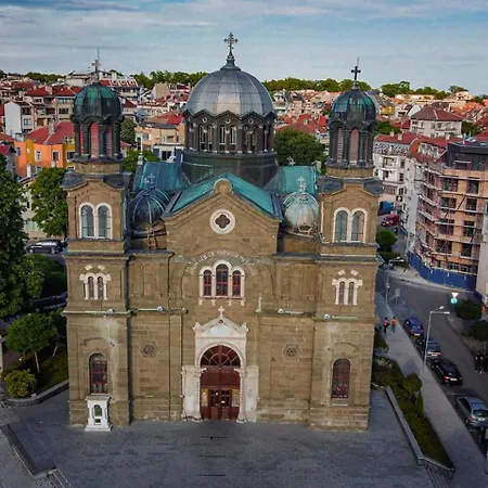 Super Center-huge 2 Bedrooms Apartman *