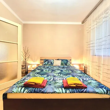 Super Center-huge 2 Bedrooms * Burgasz