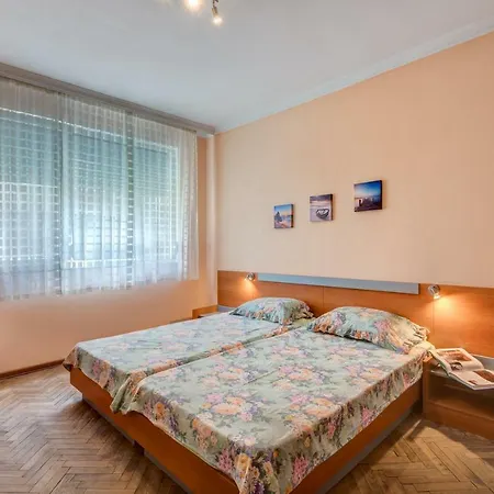 Super Center-huge 2 Bedrooms Διαμέρισμα Μπουργκάς