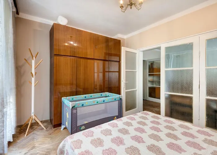 Super Center-huge 2 Bedrooms بورغاس