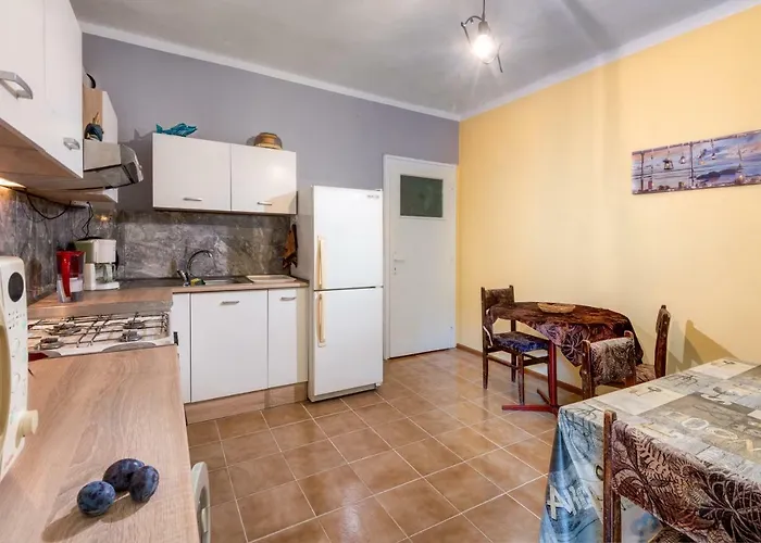 Super Center-huge 2 Bedrooms شقة