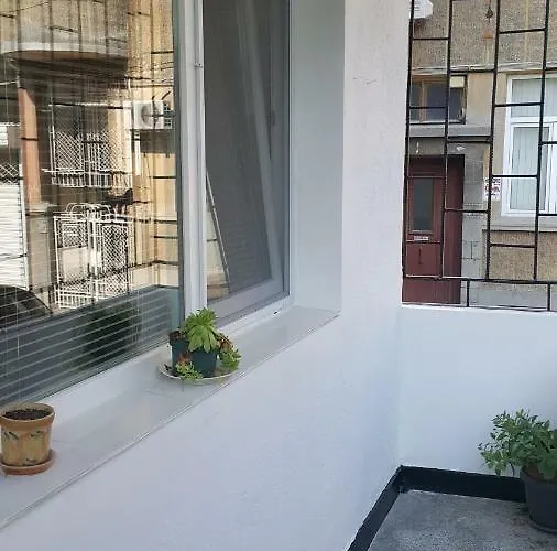 Super Center-huge 2 Bedrooms